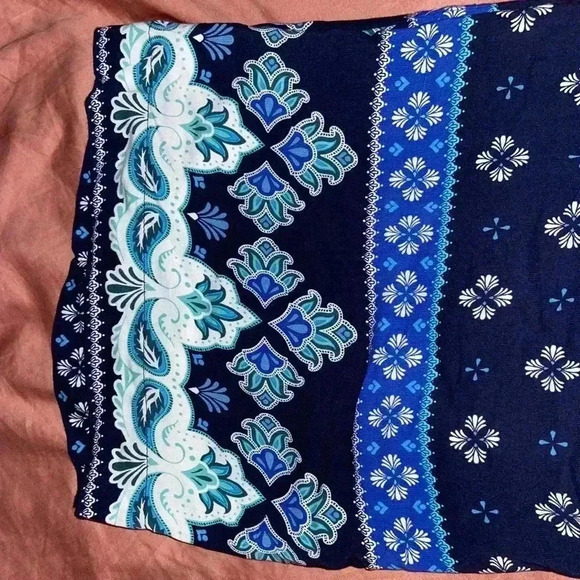 Loft Women’s Large Blue Patterned Pants - Picture 2 of 8